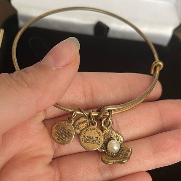 Alex and Ani conch bracelet - Picture 5 of 5
